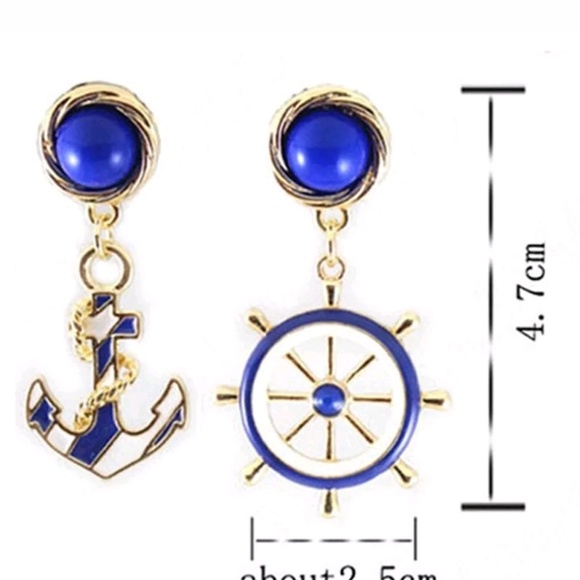 Anchor Earrings - Picture 4 of 5